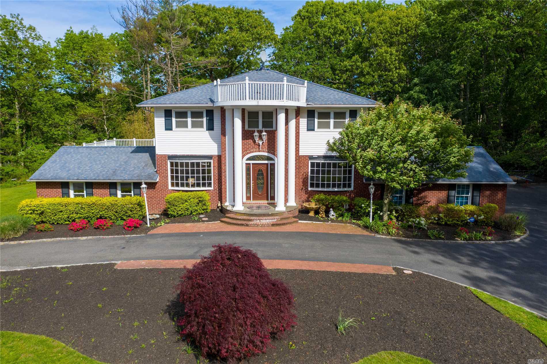 10 Mill River Road Setauket, NY 11733 - Photo 1 of 1 Gallery Image 1