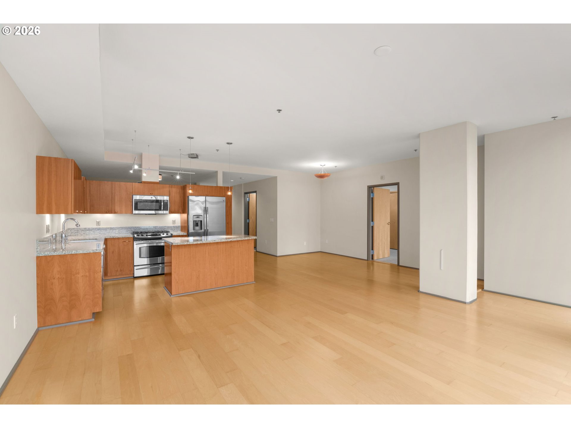 1221 Southwest 10th Avenue, Unit 702 Portland, OR 97205 - Photo 8 of 31
