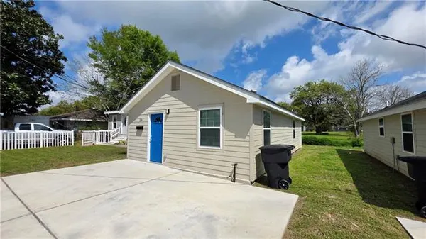 $1,450 | 114 Treuil Lane, Belle Chasse, LA 70037