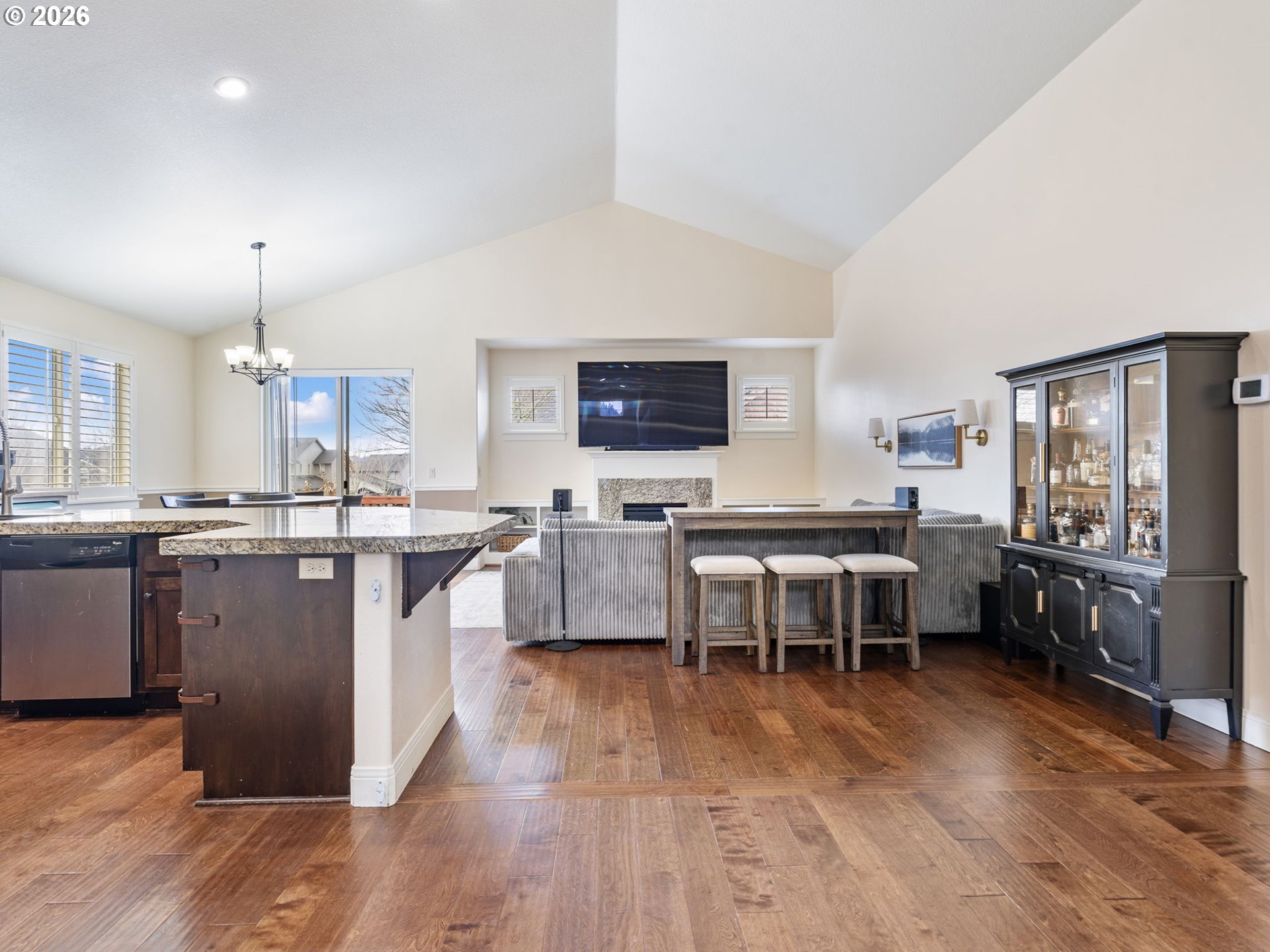4081 Southwest Binford Avenue Gresham, OR 97080 - Photo 21 of 43 a large kitchen with lots of counter top space and stainless steel appliances