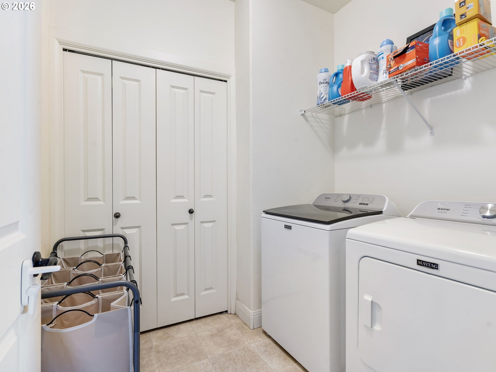4081 Southwest Binford Avenue Gresham, OR 97080 - Photo 38 of 43 a utility room with dryer and washer