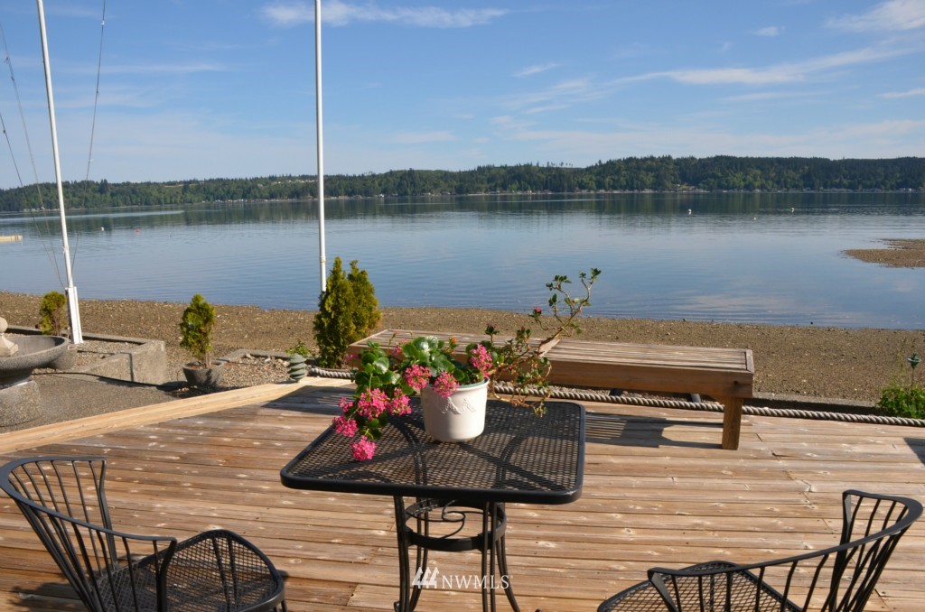 6901 Northeast North Shore Road Belfair, WA 98528 - Photo 2 of 25
