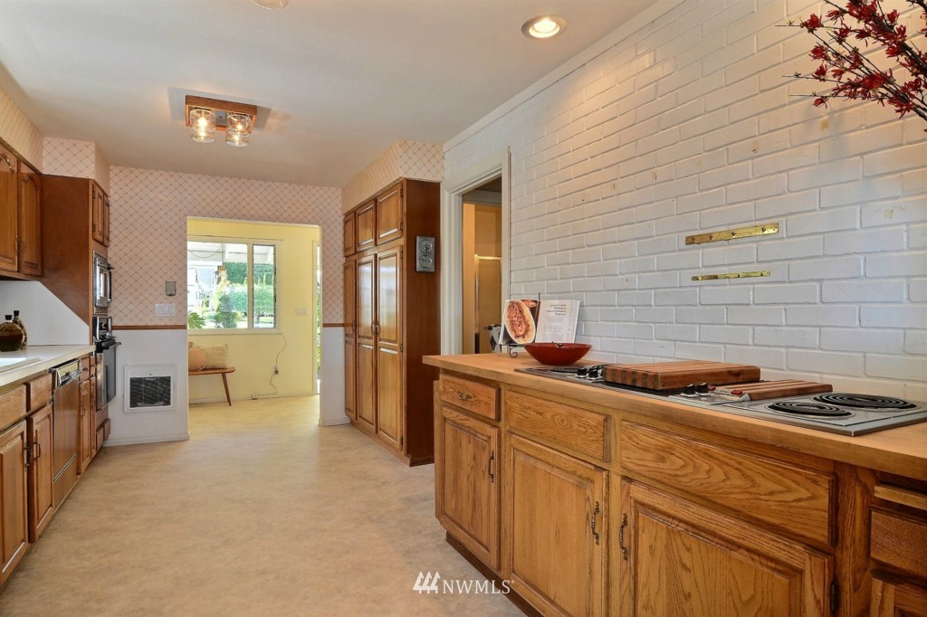 6901 Northeast North Shore Road Belfair, WA 98528 - Photo 8 of 25