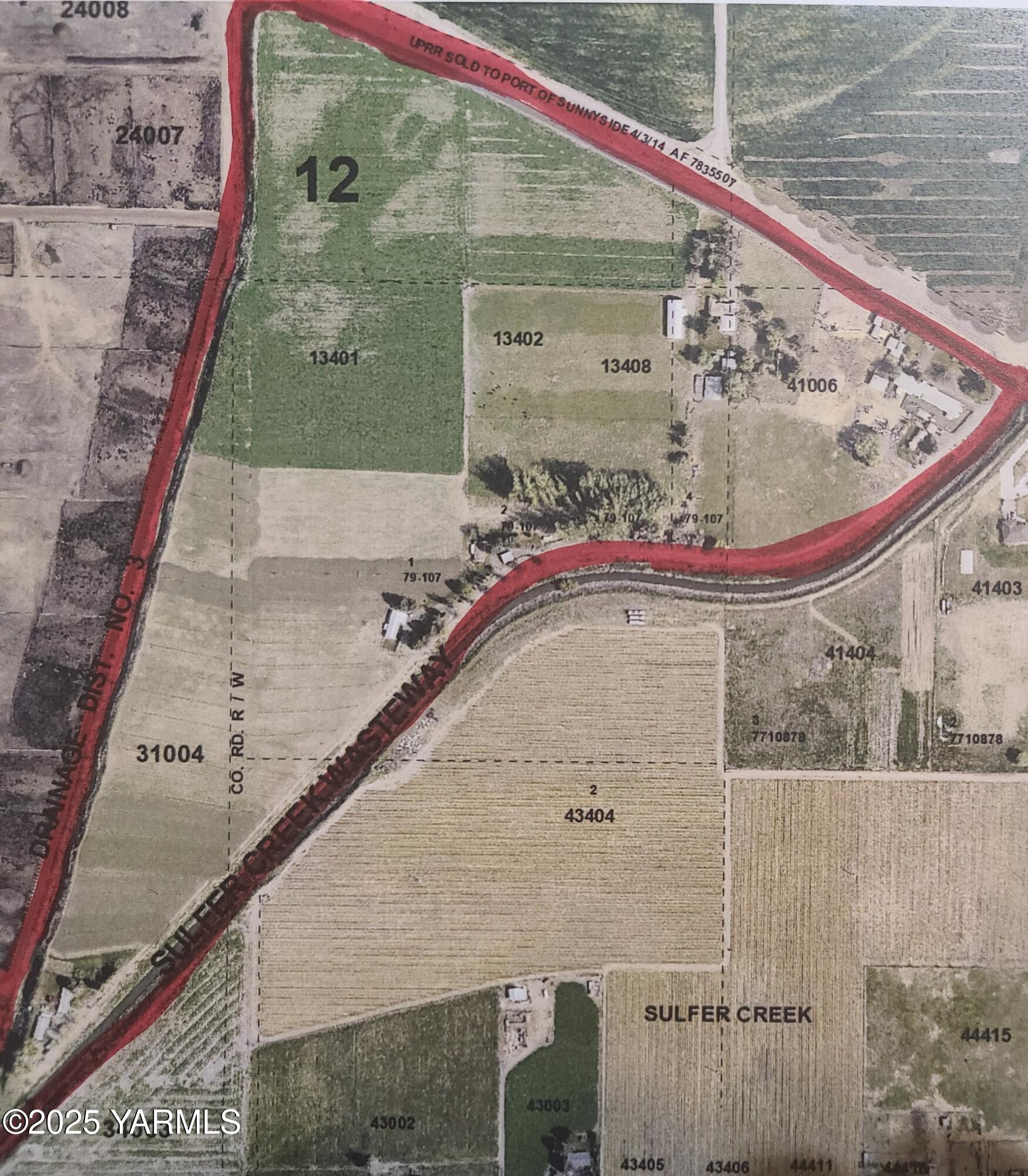 a view of a swimming pool