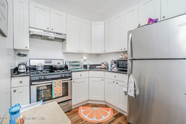 $1,374,000 | 242 Targee Street | Stapleton