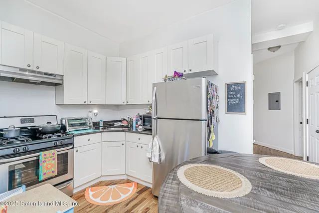 $1,374,000 | 242 Targee Street | Stapleton