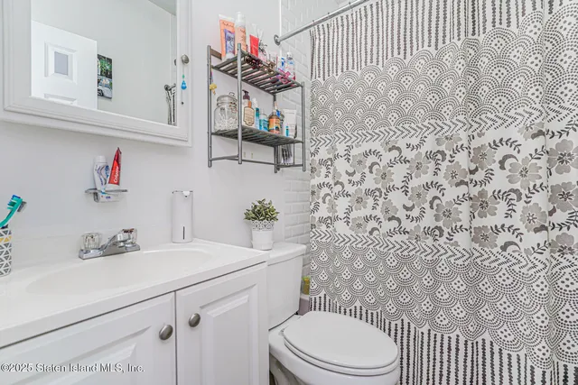 $1,374,000 | 242 Targee Street | Stapleton