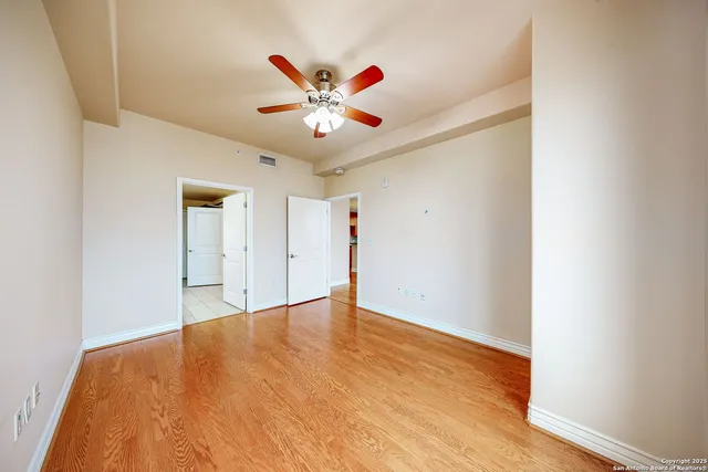 $1,600 | 215 Center Street, Unit 1104, San Antonio, TX 78202