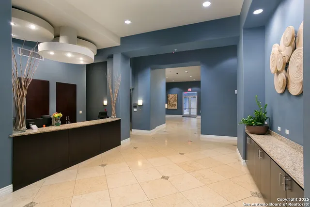 $1,600 | 215 Center Street, Unit 1104, San Antonio, TX 78202