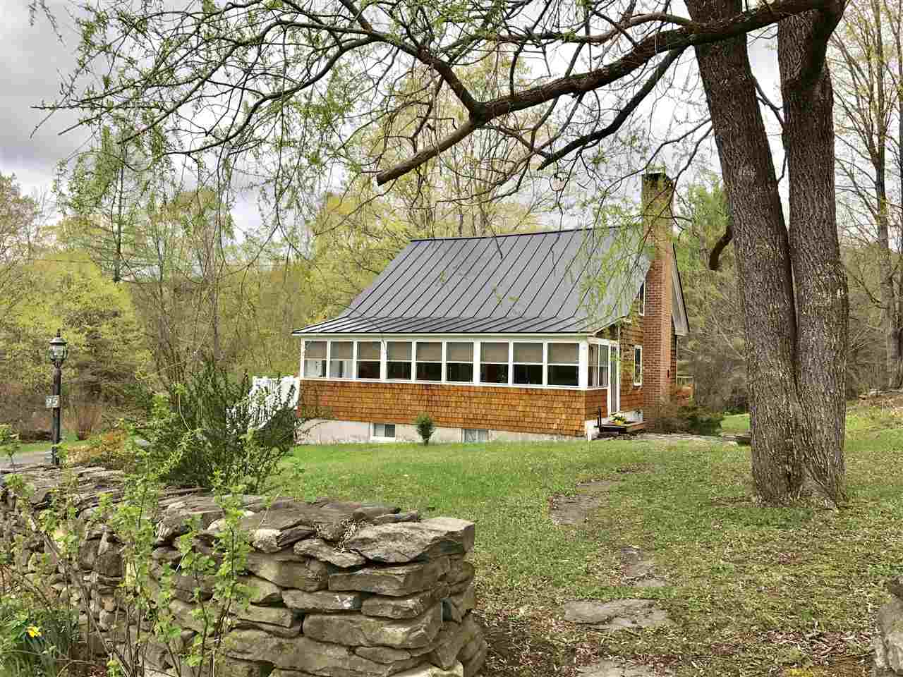 95 Chapel Hill Road Norwich, VT 05055 - Photo 2 of 34 Gallery Image 2