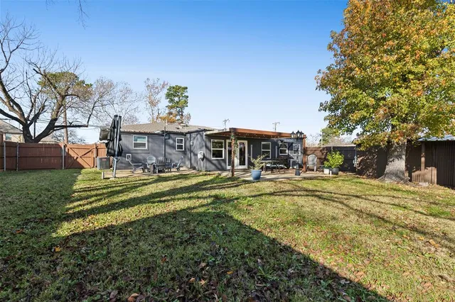 $4,000 | 226 North Lucas Drive, Grapevine, TX 76051