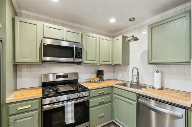 $4,000 | 226 North Lucas Drive, Grapevine, TX 76051