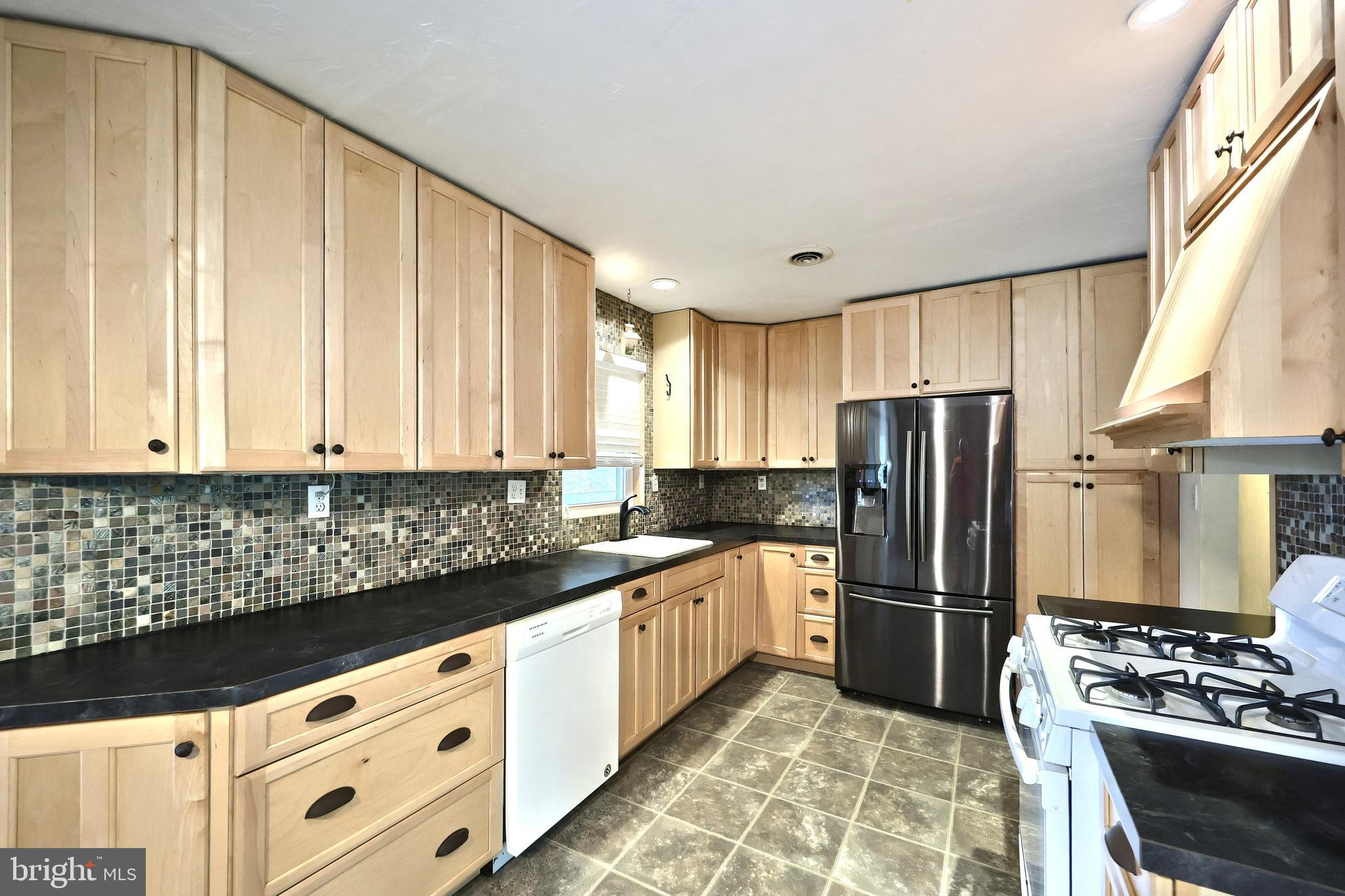 14754 Lowe Road Stewartstown, PA 17363 - Photo 14 of 50 Gallery Image 14