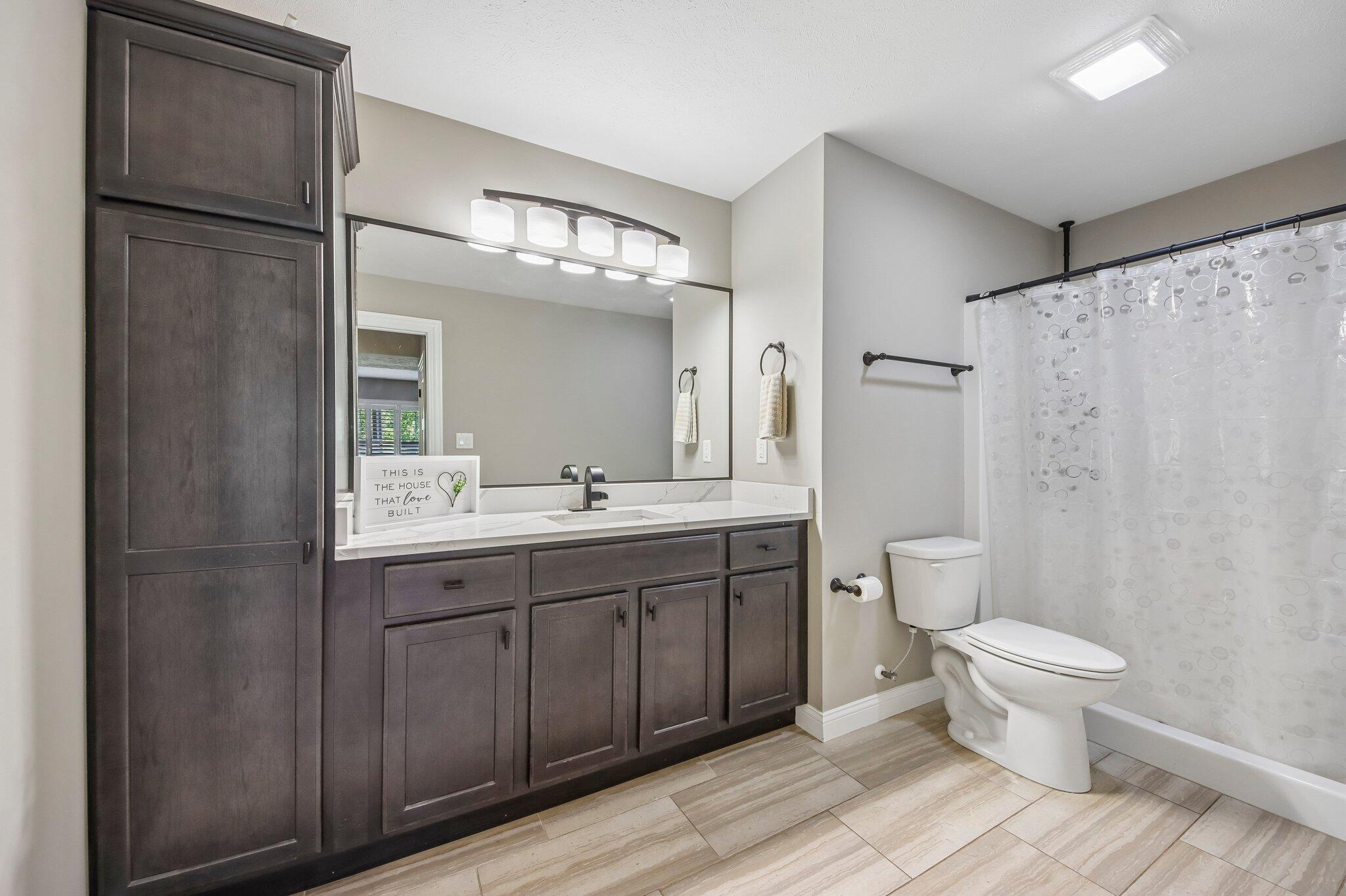 145 Ridgeview Drive Valparaiso, IN 46385 - Photo 13 of 23 2048x1365