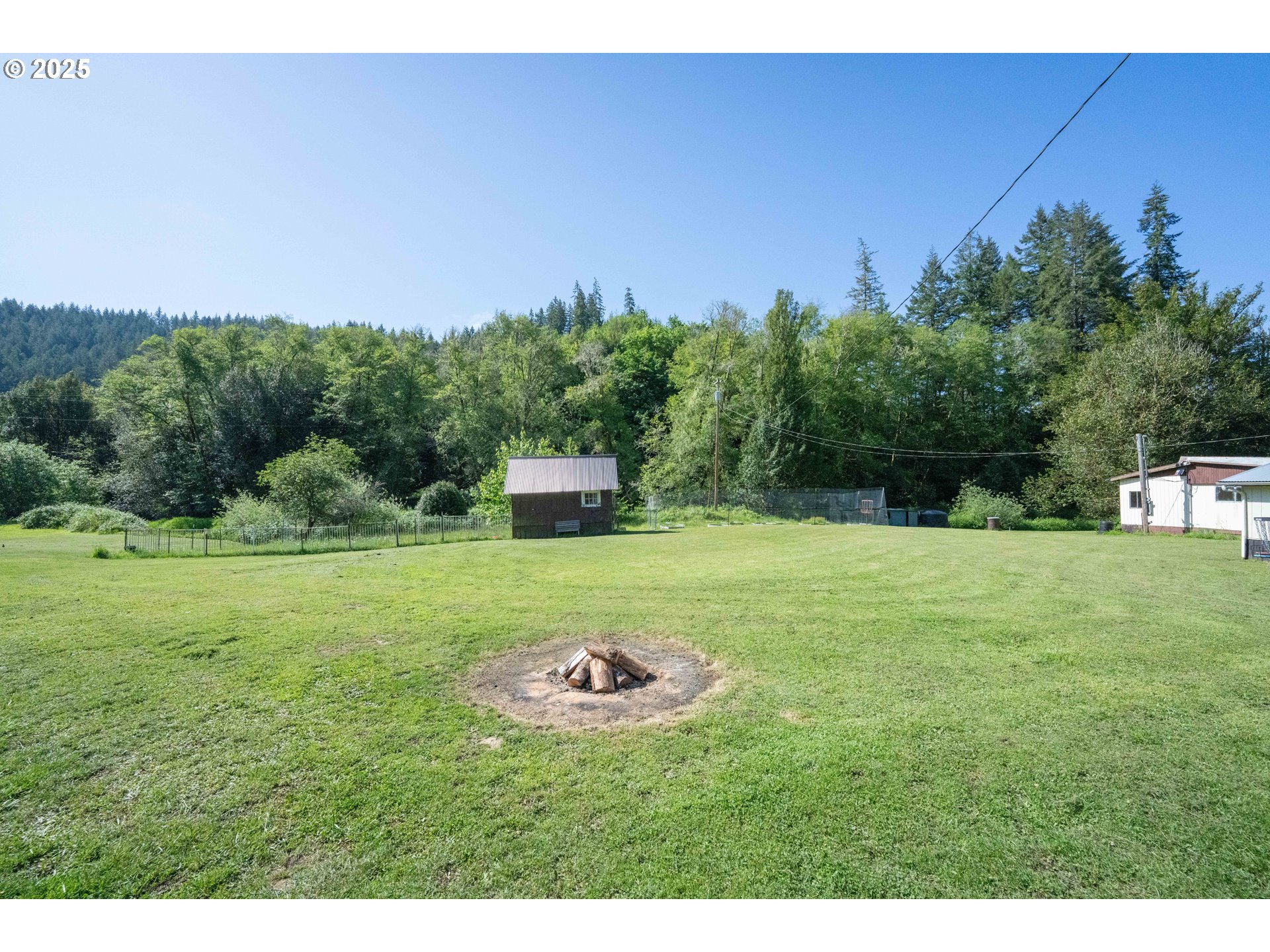 99996 Lone Pine Lane Myrtle Point, OR 97458 - Photo 4 of 47