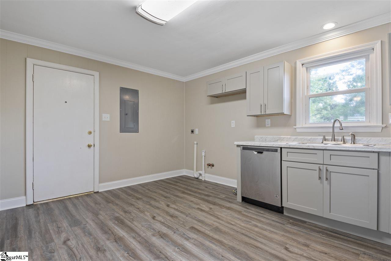 438 Old Boiling Springs Road Spartanburg, SC 29303 - Photo 13 of 25 Gallery Image 13