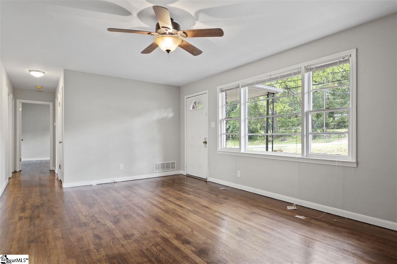 438 Old Boiling Springs Road Spartanburg, SC 29303 - Photo 6 of 25 Gallery Image 6