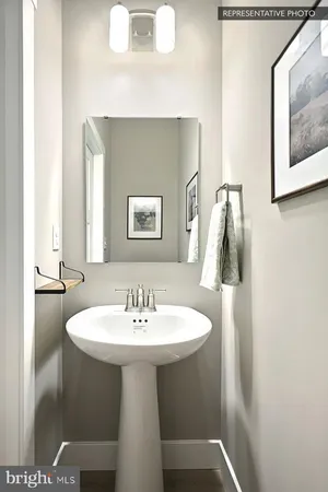 $479,990 | 165 Woodlynn Drive, Selinsgrove, PA 17870