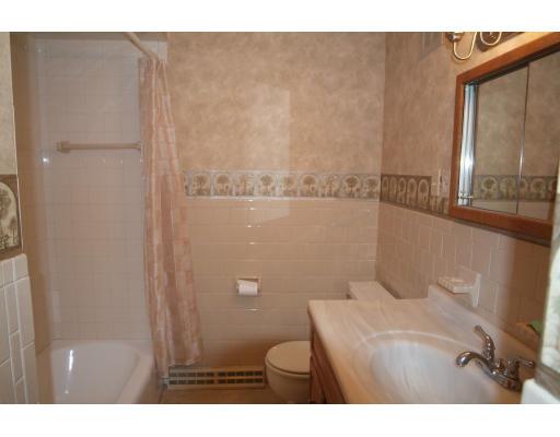 398 South Main Street Raynham, MA 02767 - Photo 11 of 12