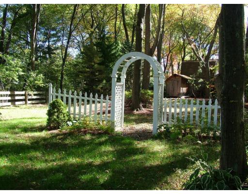 398 South Main Street Raynham, MA 02767 - Photo 5 of 12