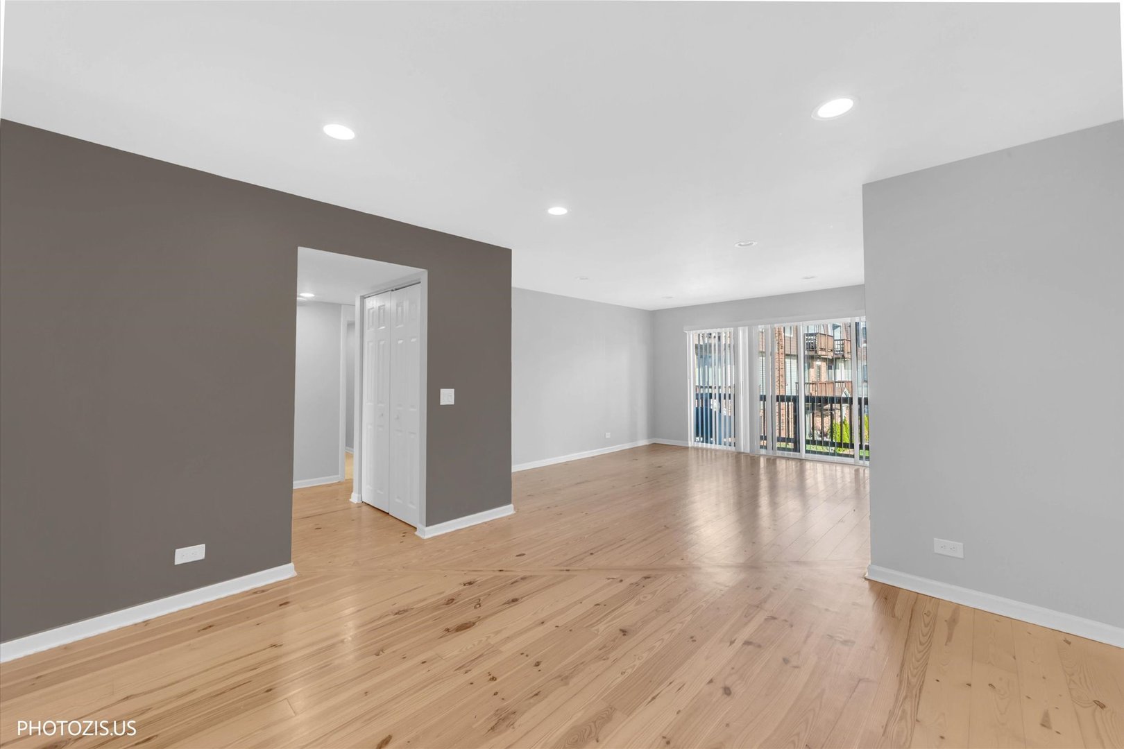 4202 Central Road, Unit 1D Glenview, IL 60025 - Photo 11 of 21
