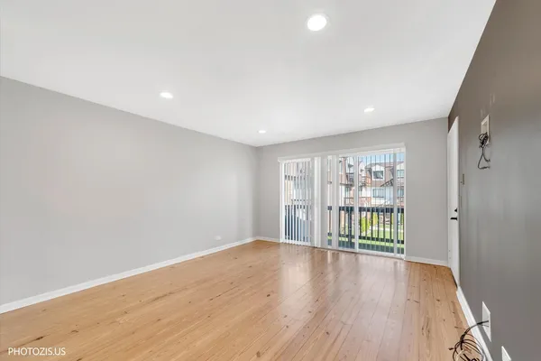 $2,195 | 4202 Central Road, Unit 1D, Glenview, IL 60025