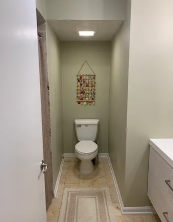 $2,300 | 4202 Central Road, Unit 1D, Glenview, IL 60025