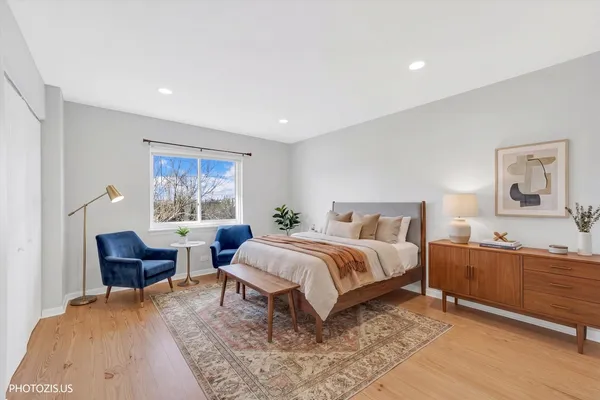 $2,195 | 4202 Central Road, Unit 1D, Glenview, IL 60025