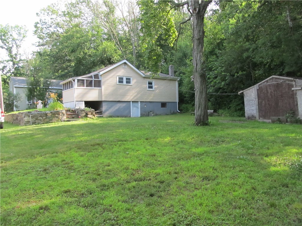 13 Mildred Road Glocester, RI 02814 - Photo 4 of 14