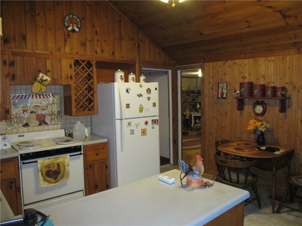 13 Mildred Road Glocester, RI 02814 - Photo 8 of 14