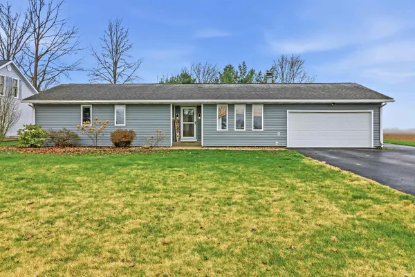 $359,900 | 715 Laura Lane, Sweetser, IN 46987