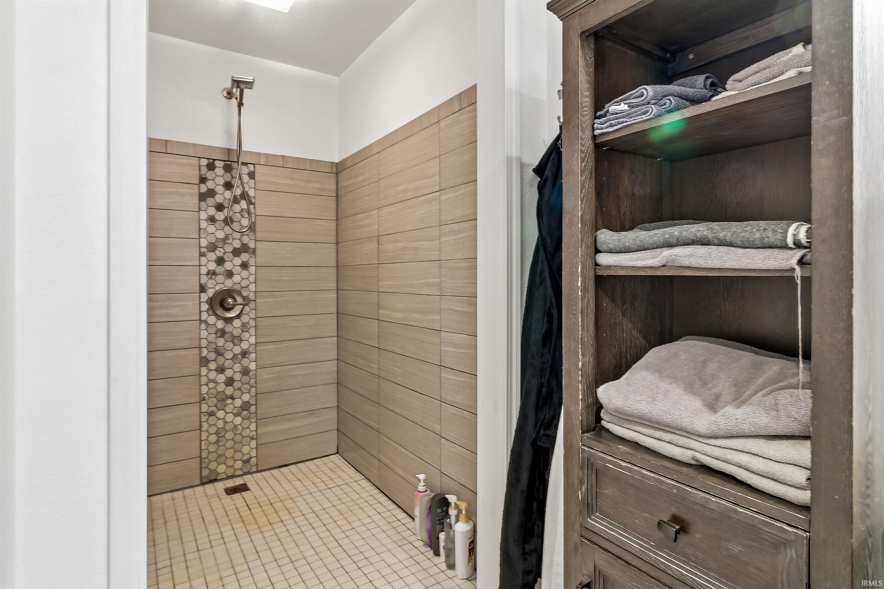 715 Laura Lane Sweetser, IN 46987 - Photo 19 of 36