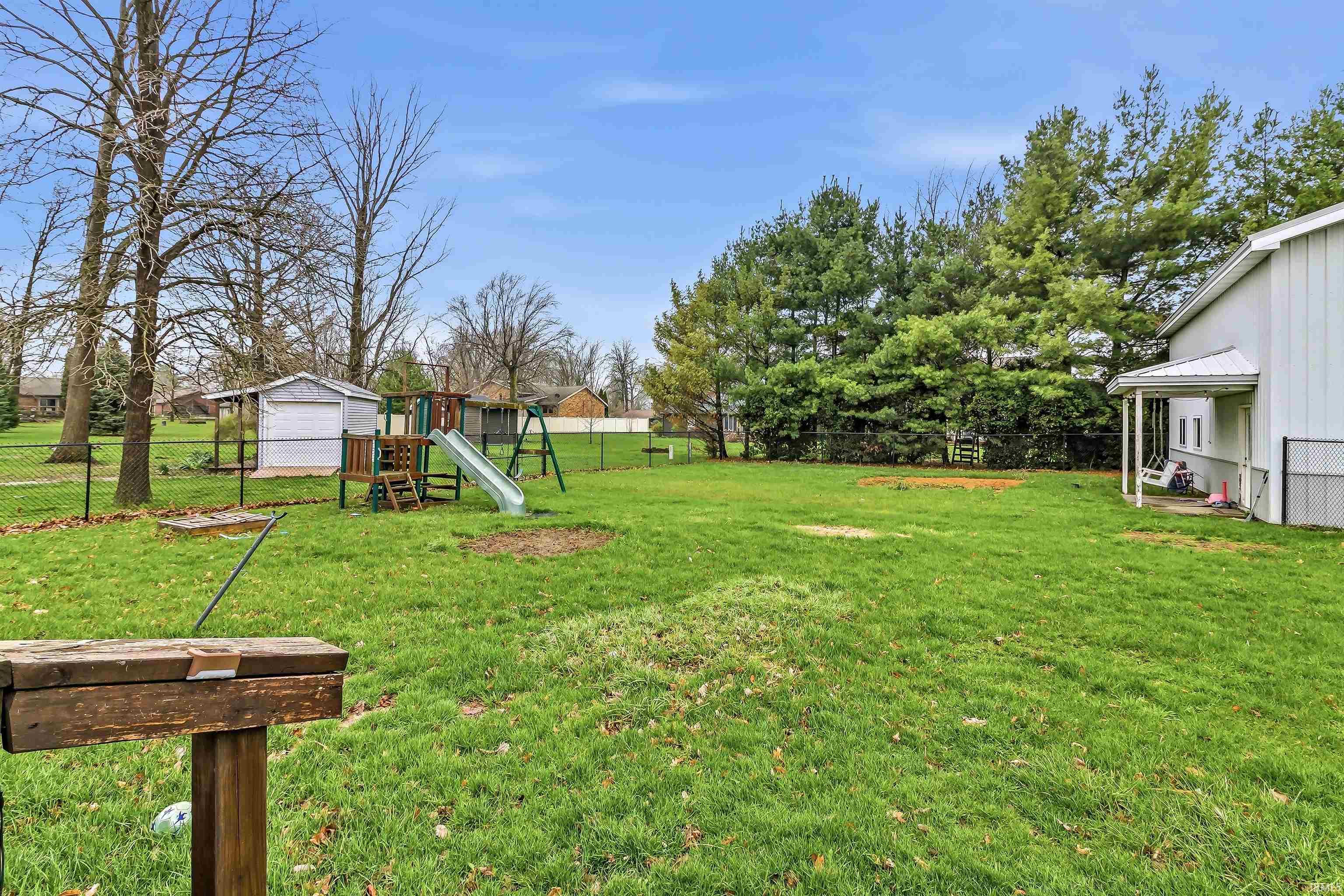 715 Laura Lane Sweetser, IN 46987 - Photo 30 of 36