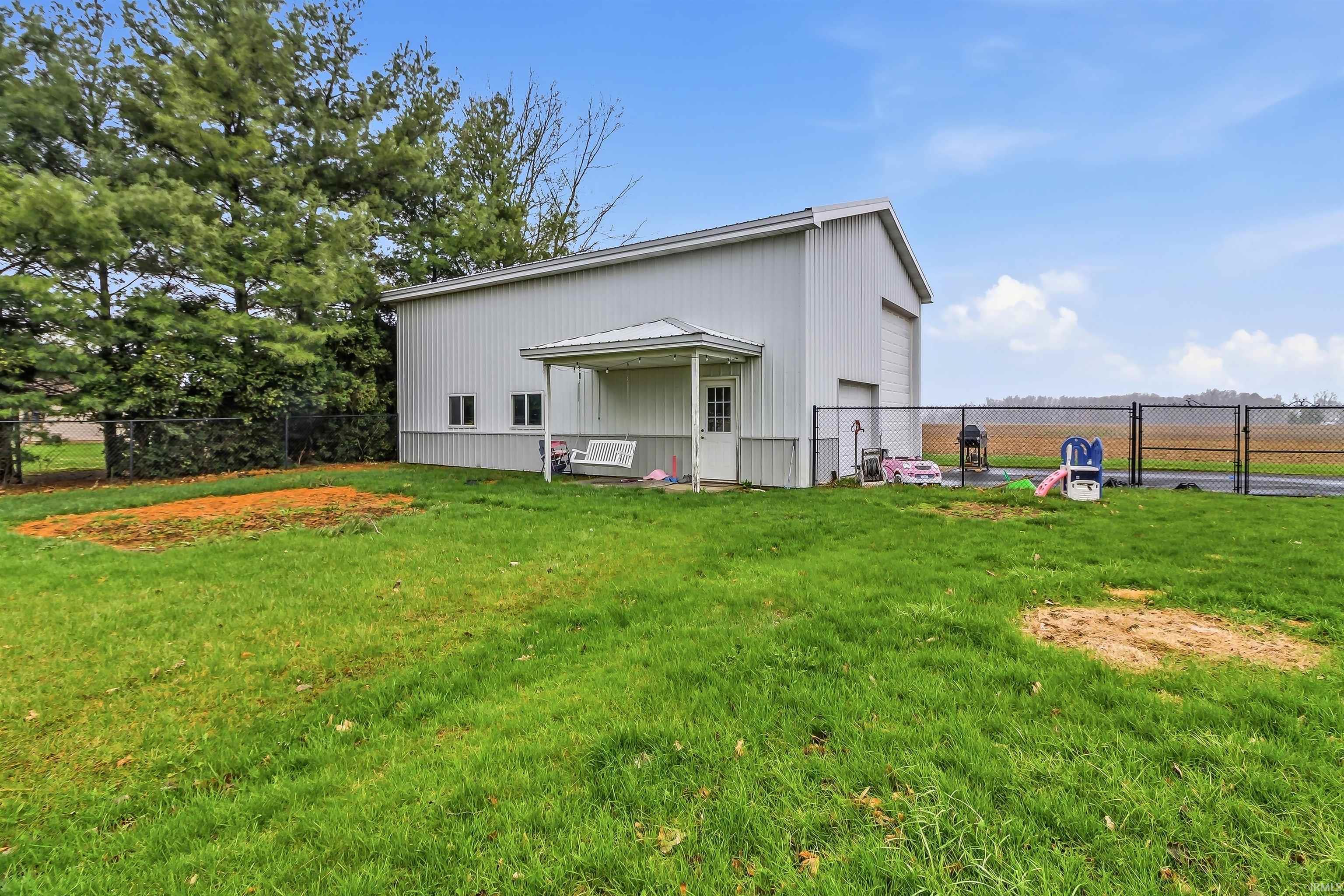 715 Laura Lane Sweetser, IN 46987 - Photo 33 of 36