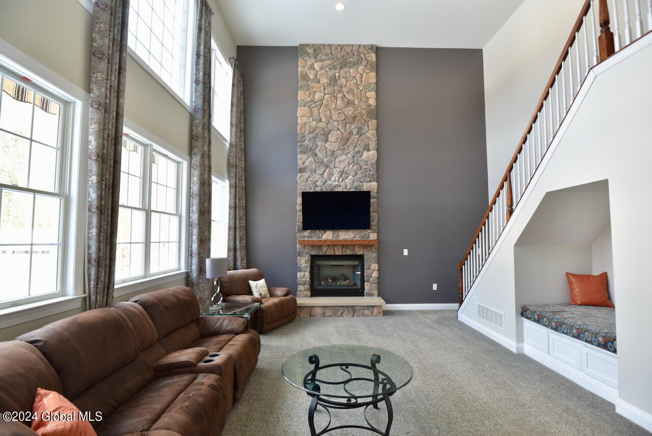 48 Stone Crest Drive Halfmoon, NY 12118 - Photo 10 of 70 9