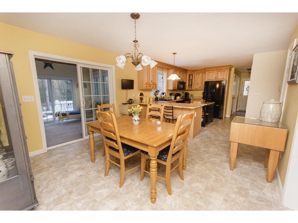 97 Royal Range Road Sandown, NH 03873 - Photo 17 of 36