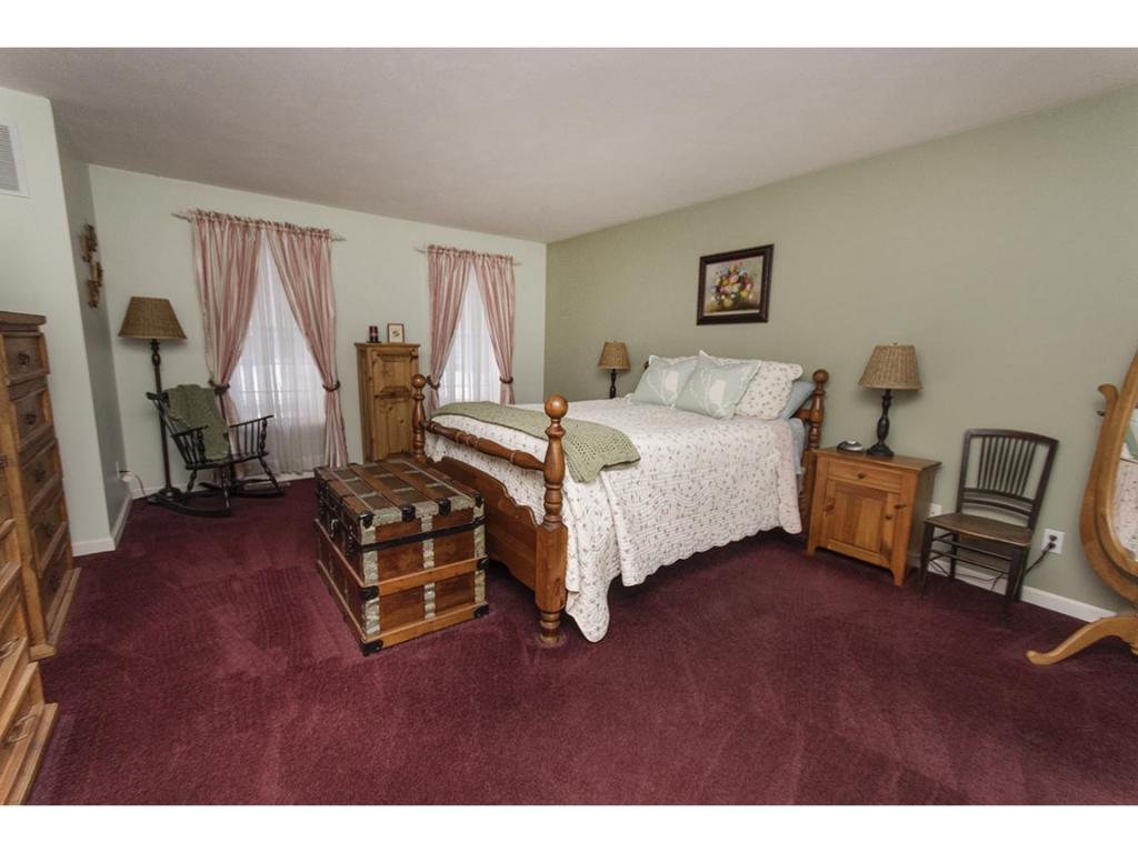 97 Royal Range Road Sandown, NH 03873 - Photo 23 of 36