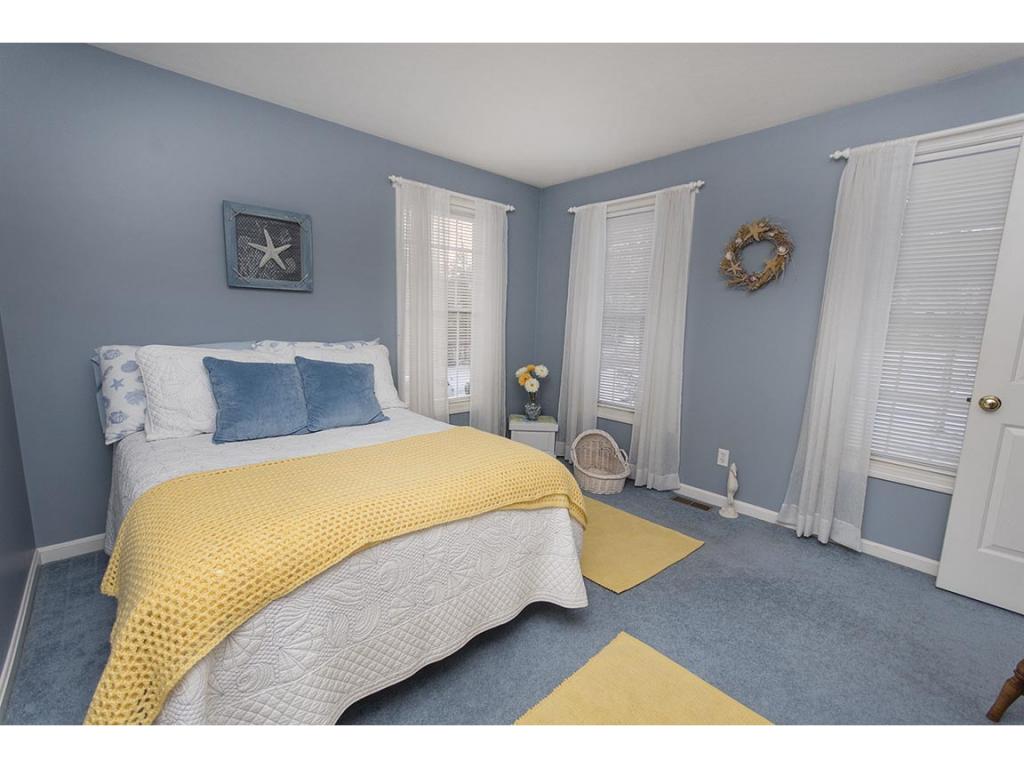 97 Royal Range Road Sandown, NH 03873 - Photo 25 of 36