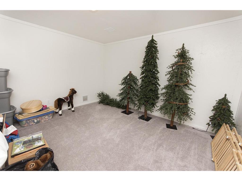 97 Royal Range Road Sandown, NH 03873 - Photo 28 of 36