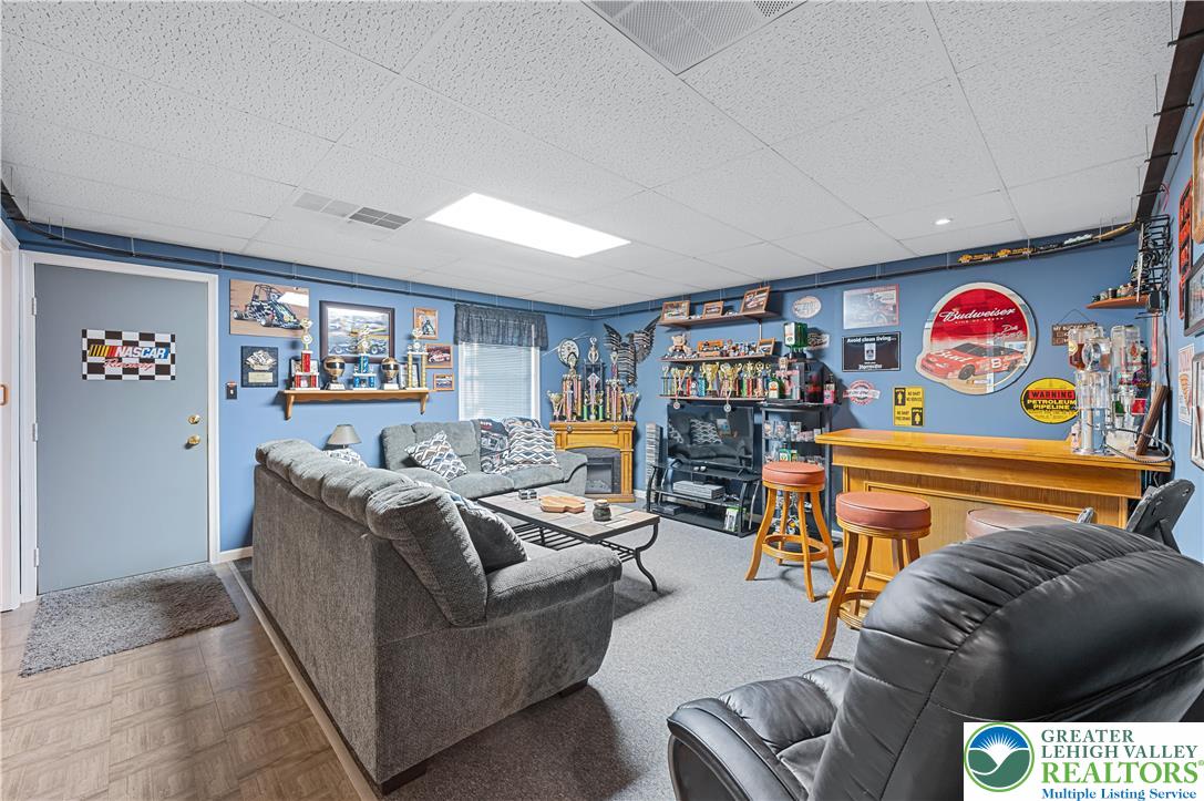 238 Flint Hill Road Alburtis, PA 18011 - Photo 3 of 24 Gallery Image 3