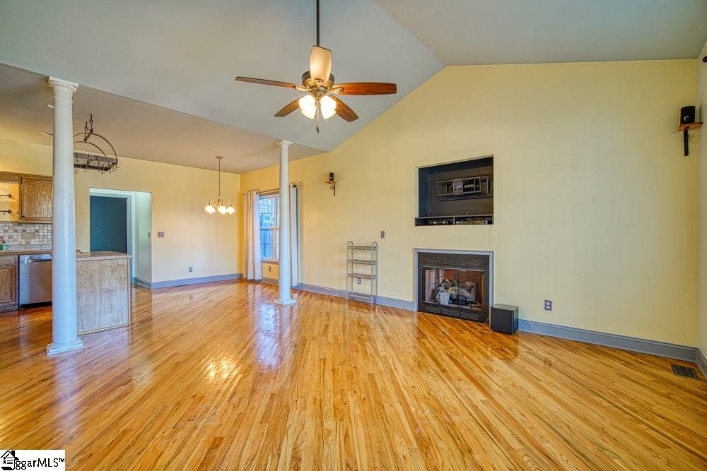 127 Post Oak Road Duncan, SC 29334 - Photo 3 of 27 Gallery Image 3