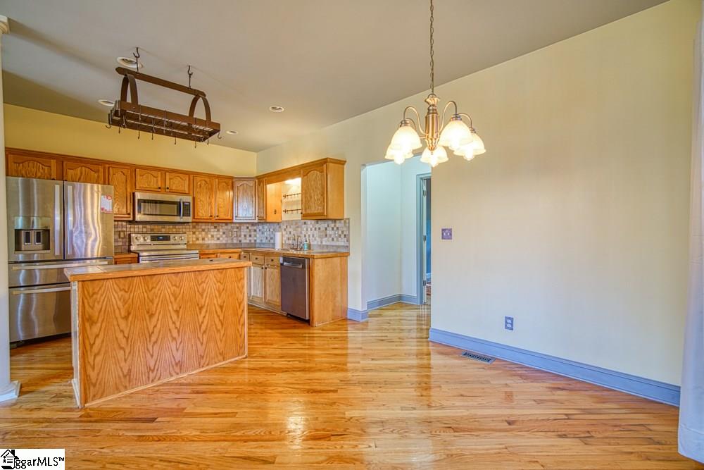 127 Post Oak Road Duncan, SC 29334 - Photo 5 of 27 Gallery Image 5