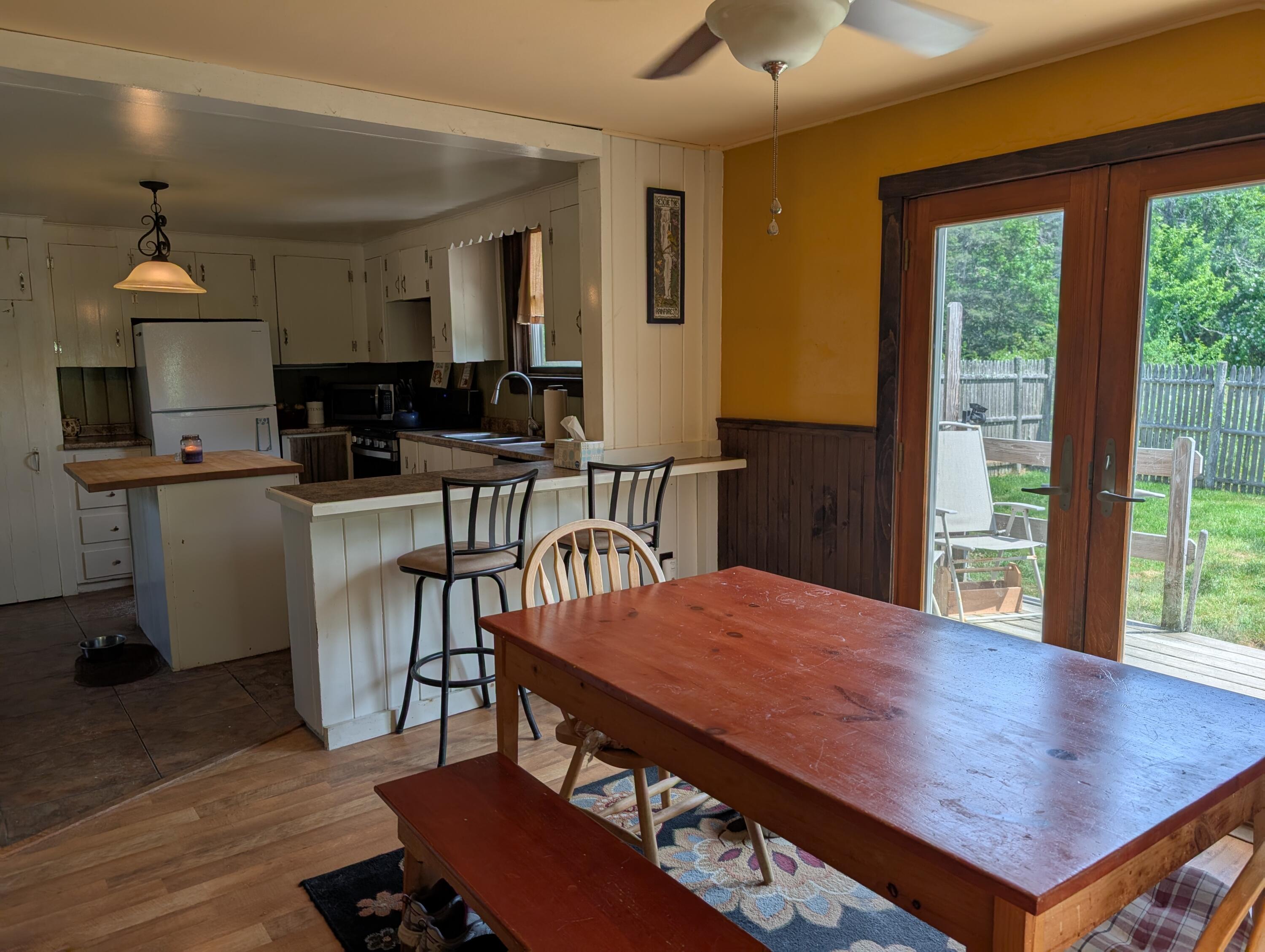 419 Common Road Union, ME 04862 - Photo 1 of 34 419 Common dining 4