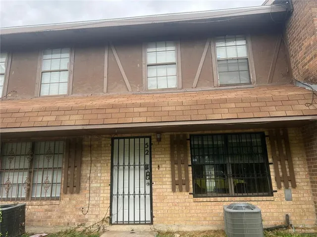 $850 | 2201 South Jackson Road, Unit P52, Pharr, TX 78577