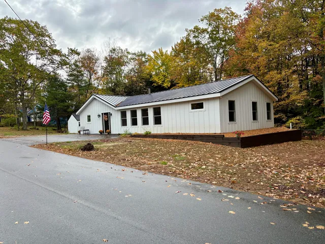 $349,900 | 89 Hall Hill Road, Dixfield, ME 04224