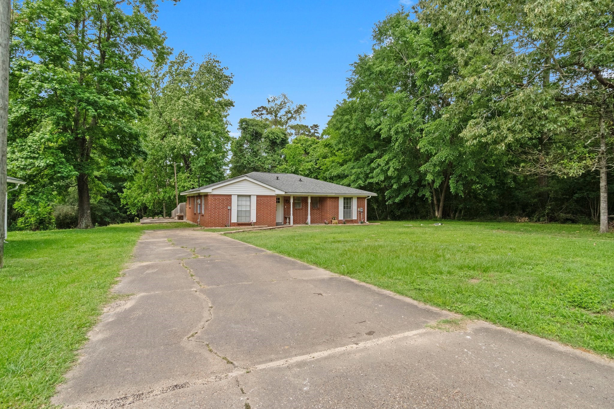 328 Drew's Landing Road Goodrich, TX 77335 - Photo 29 of 30 Front View 5
