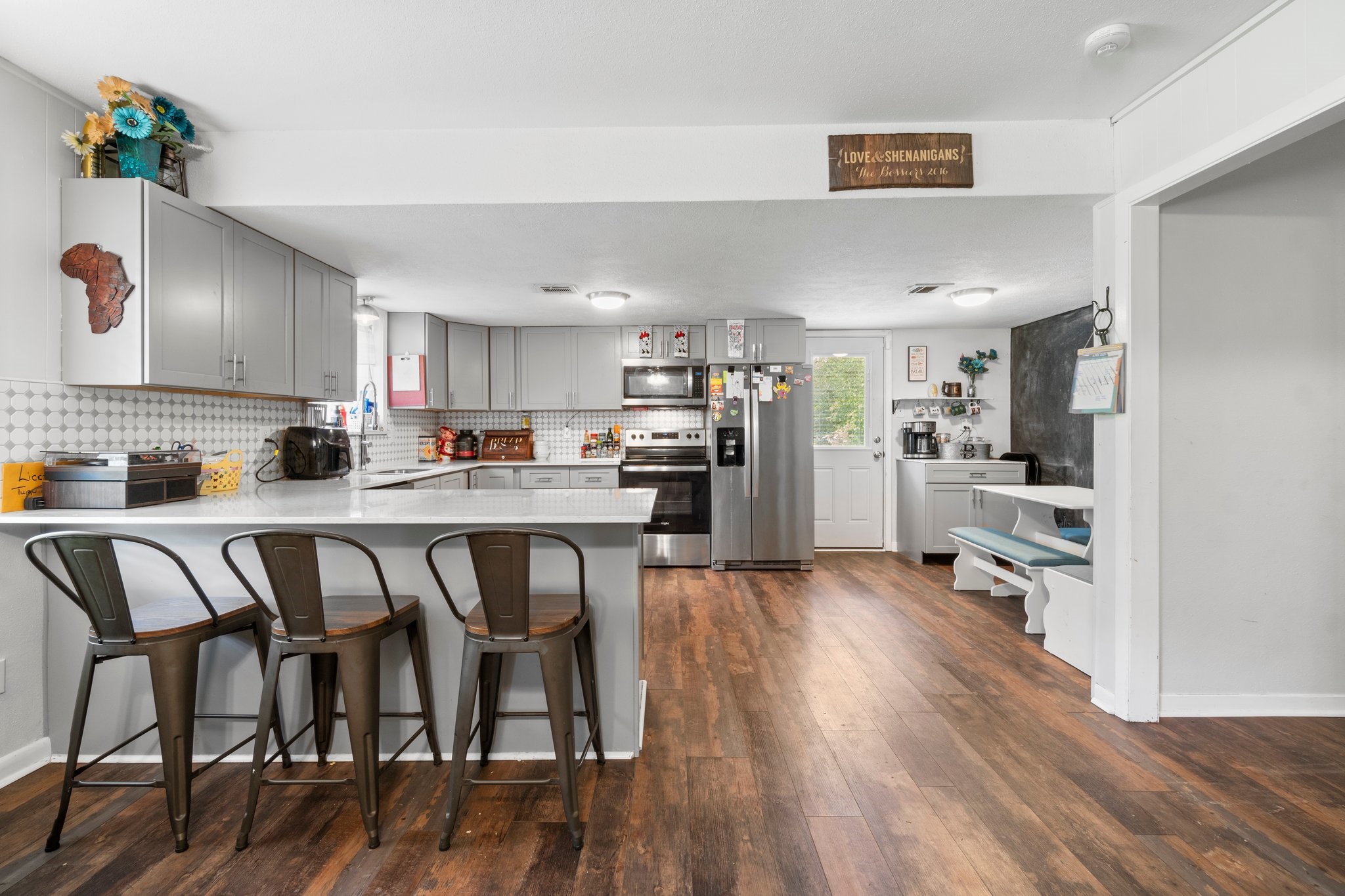 328 Drew's Landing Road Goodrich, TX 77335 - Photo 6 of 30 Kitchen/Breakfast Bar