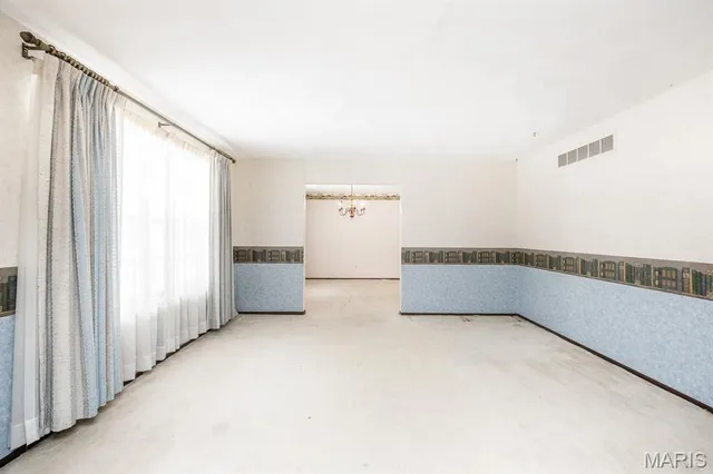 $285,000 | 717 Knipp Drive, Mascoutah, IL 62258