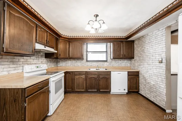 $285,000 | 717 Knipp Drive, Mascoutah, IL 62258