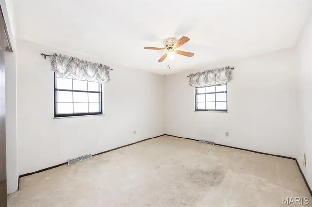 $285,000 | 717 Knipp Drive, Mascoutah, IL 62258